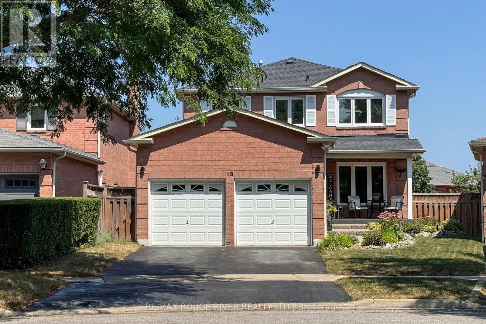 13 Dagwell Cres, Ajax, ON L1T 3M8