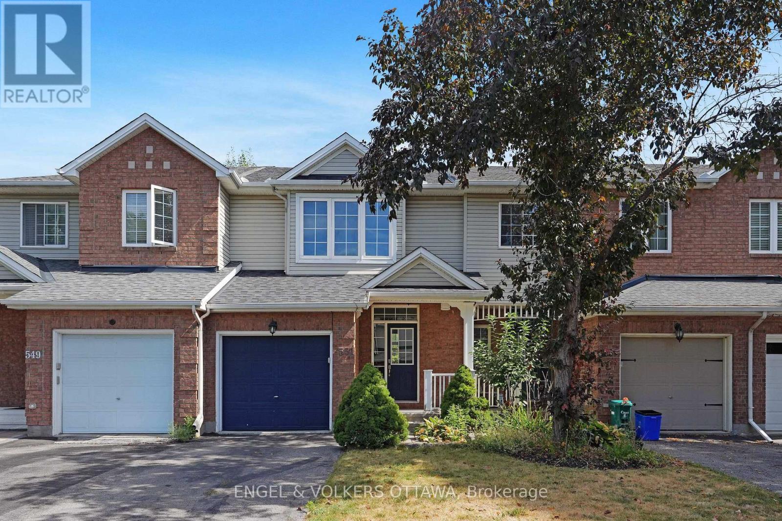 551 Wild Shore Cres, Ottawa, ON K1V 1S9