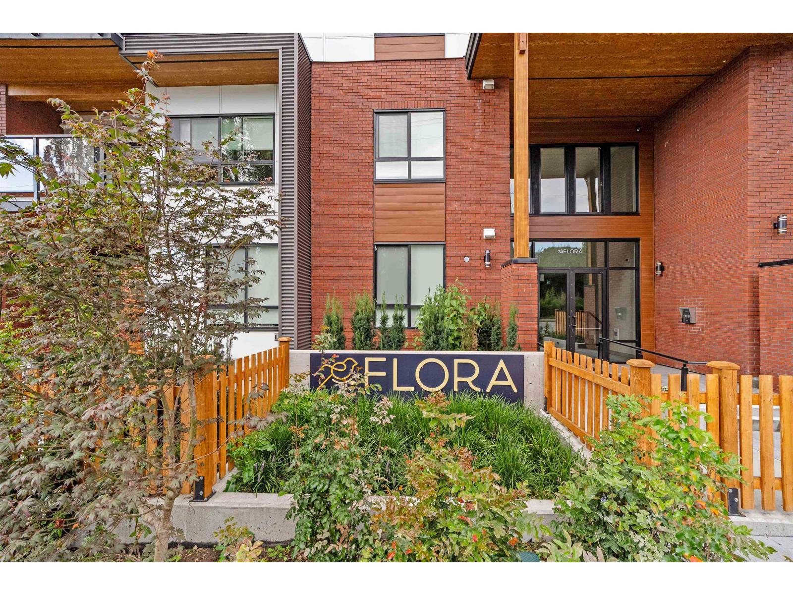 20286 72b Avenue Unit 405, Langley, BC V2Y 1T9