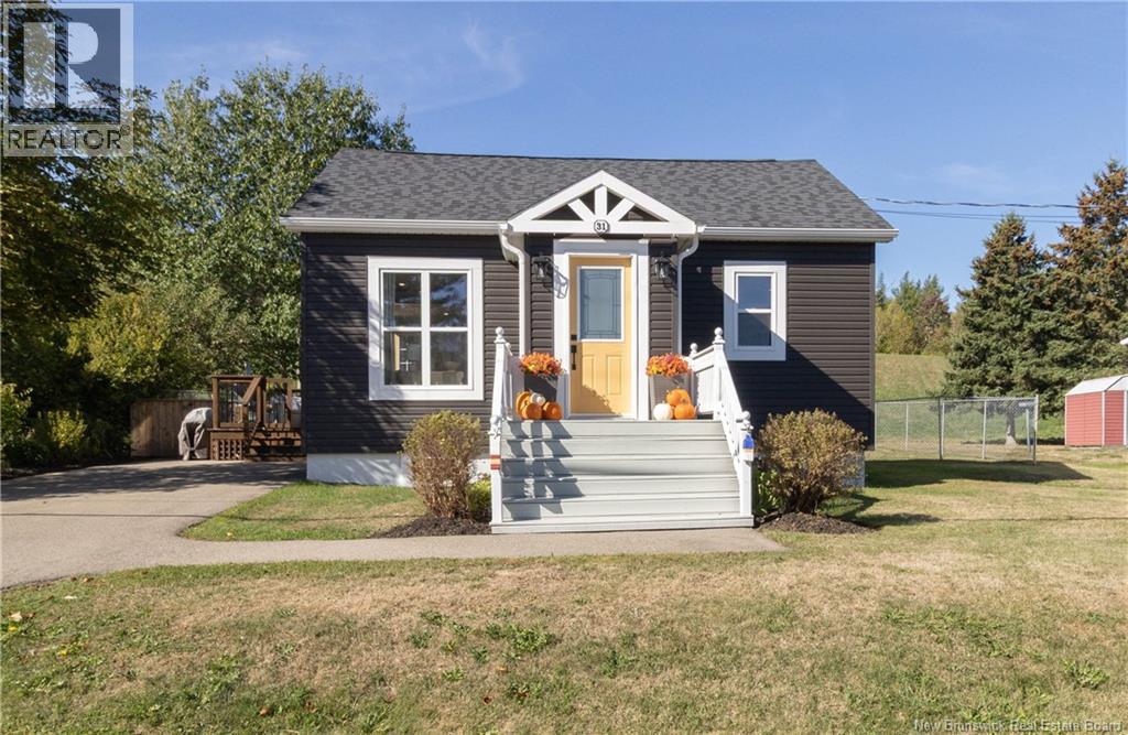 31 New Line Rd, Sussex Corner, NB E4E 2X9