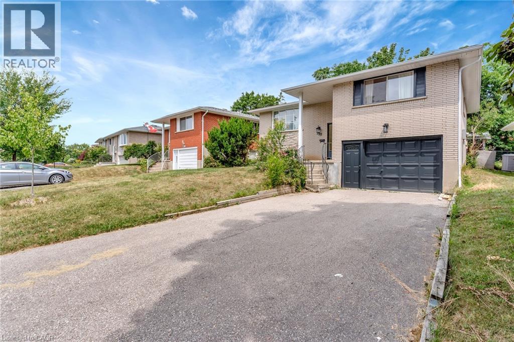 528 Havelock Dr, Waterloo, ON N2L 4N7