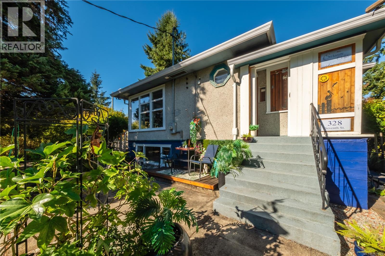 328 Seventh St, Nanaimo, BC V9R 1E2