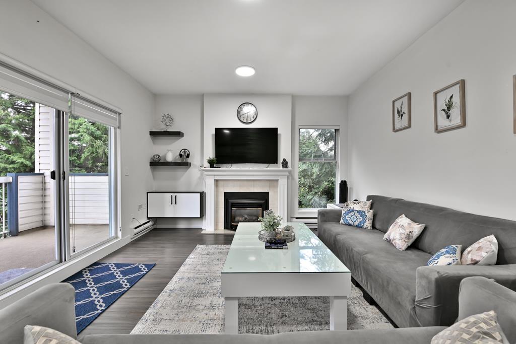 13918 72 Avenue Unit 215, Surrey, BC V3W 0T4