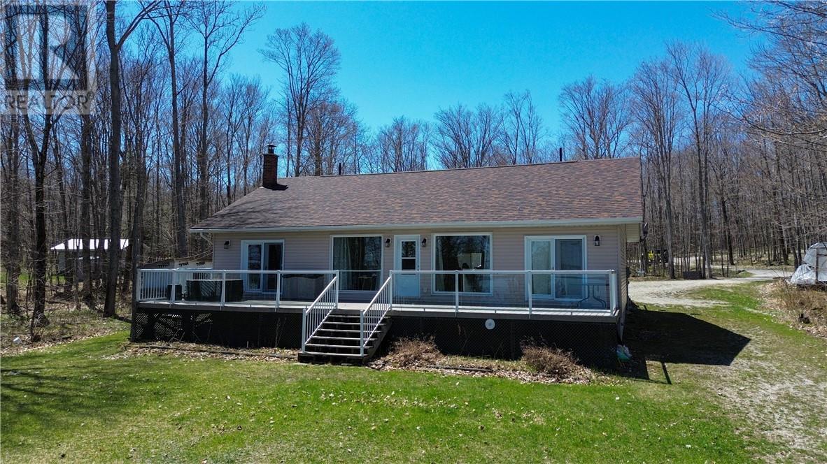 80 Pauls Point Rd, Central Manitoulin, ON P0P 1S0