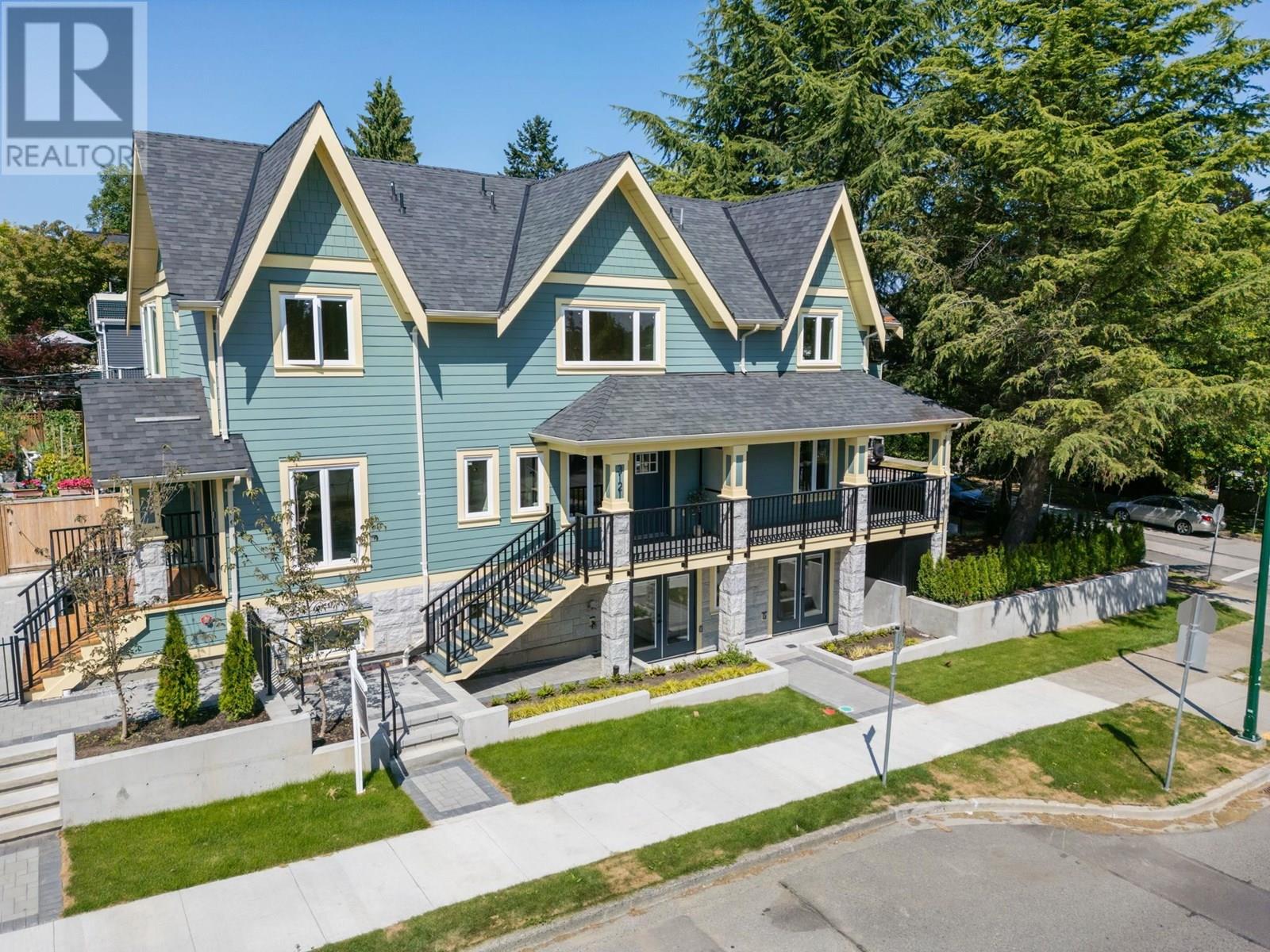 3121 Columbia St, Vancouver, BC V5Y 1N4