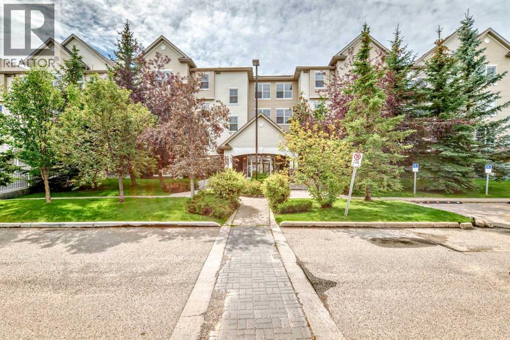 2000 Applevillage Court Se Unit 411, Calgary, AB T2A 7Z4