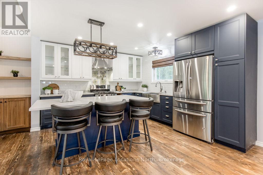 44 Stroud Cres, Wasaga Beach, ON L9Z 2T5