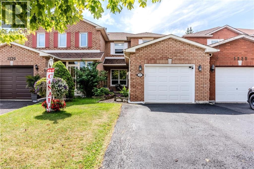 1237 Blackburn Dr, Oakville, ON L6M 2W5