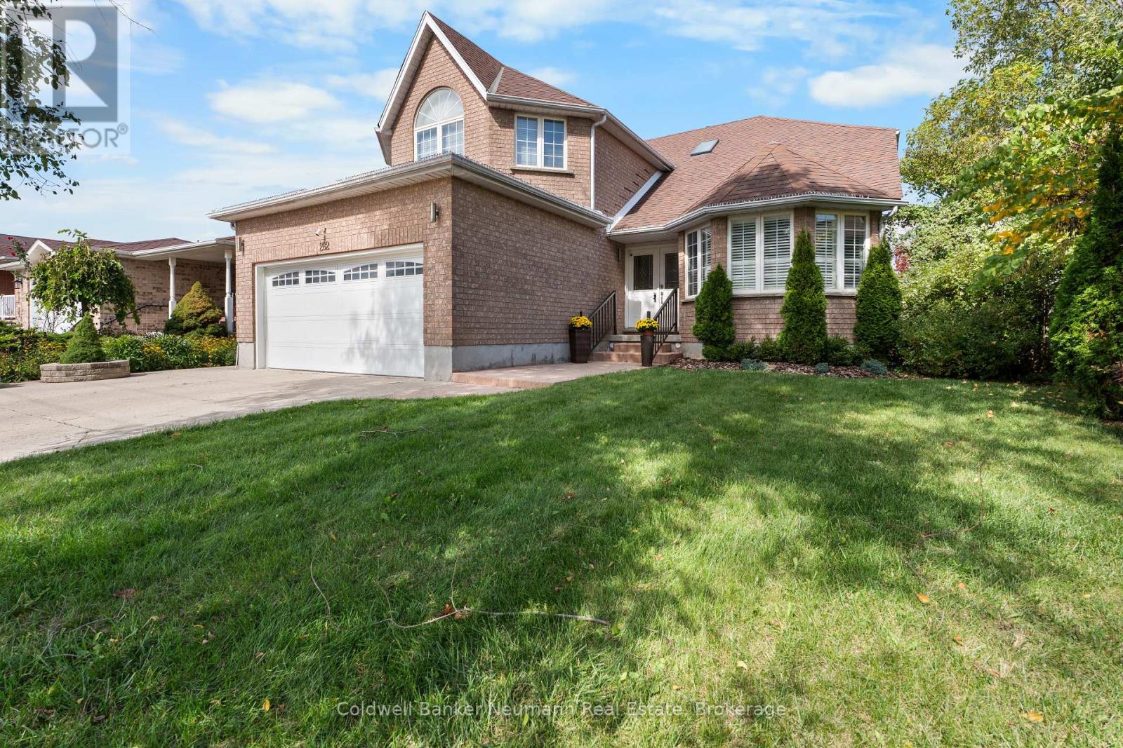 282 Imperial Rd S, Guelph, ON N1K 1V5