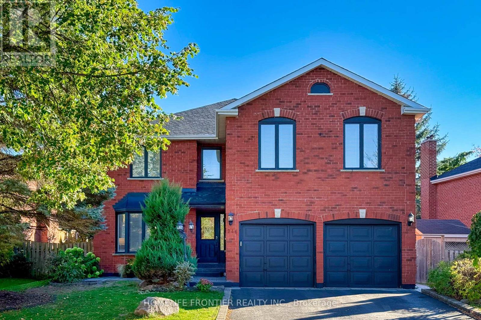 246 Jelley Ave, Newmarket, ON L3X 1S6