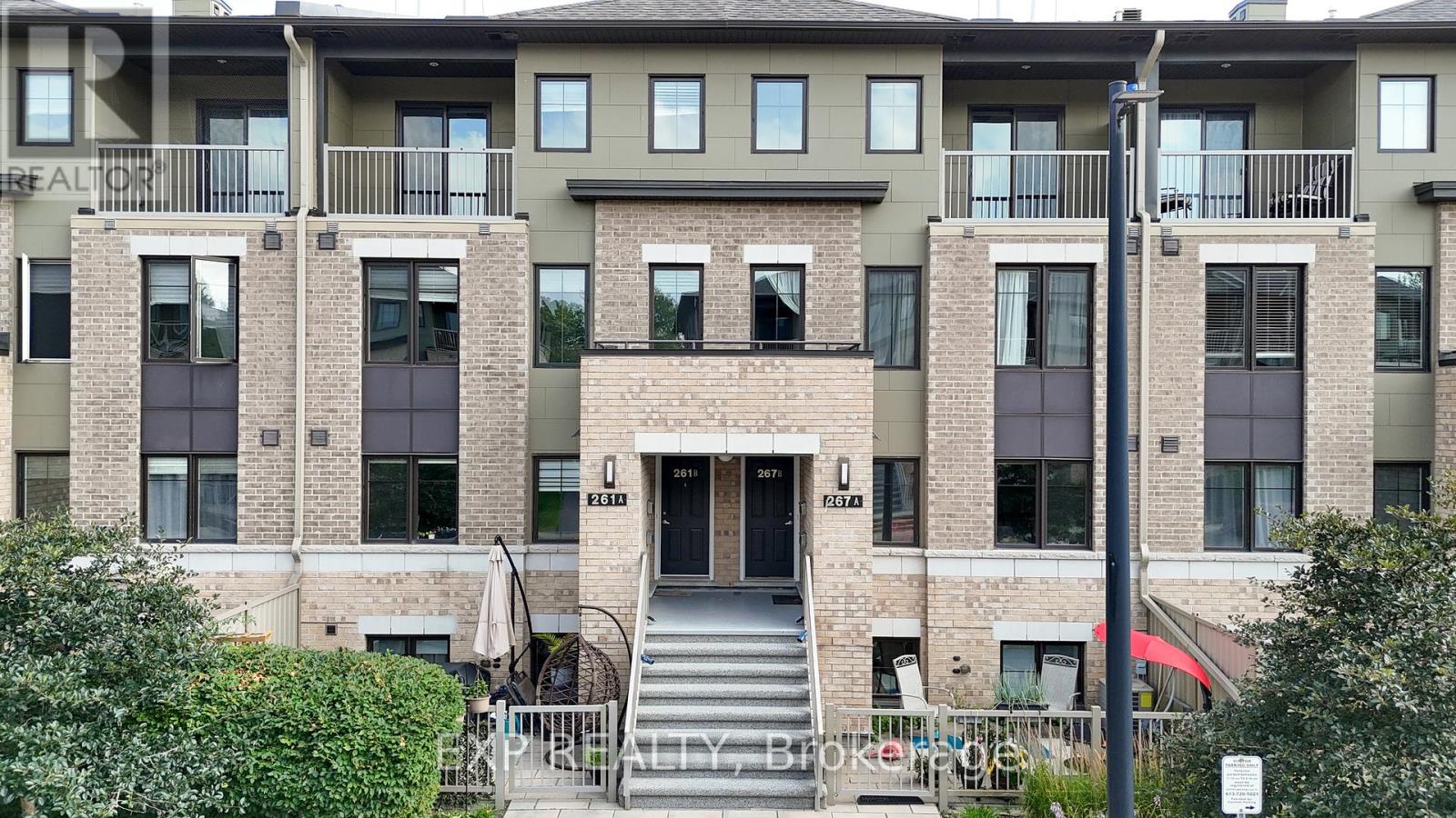 261 Titanium Private #b, Ottawa, ON K1C 0A5