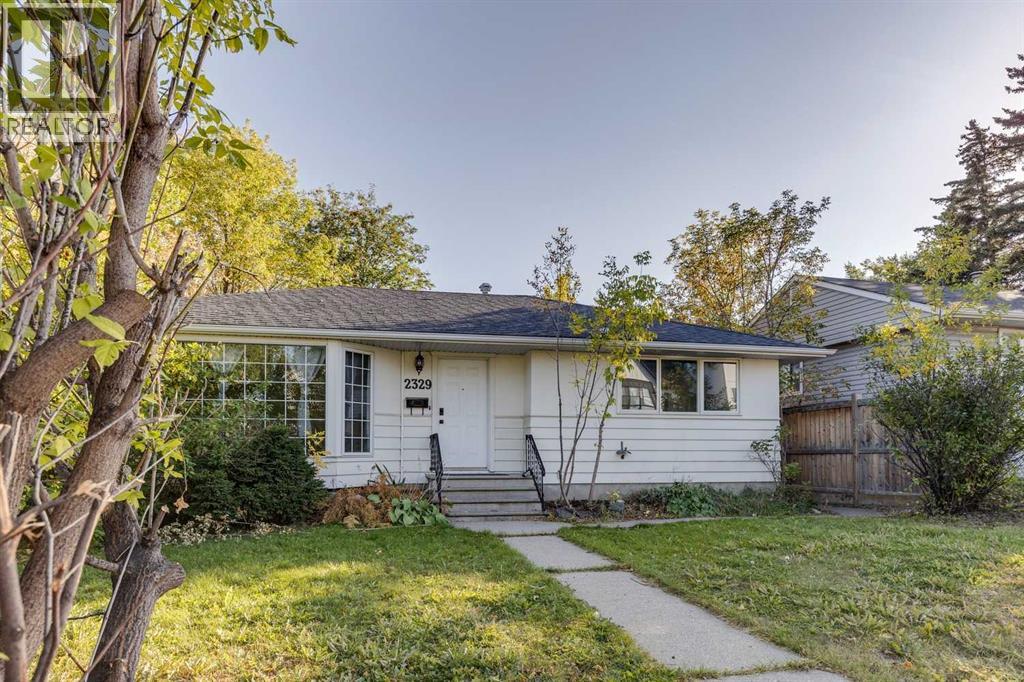 25 Avenue Nw Unit 2329, Calgary, AB T2M 2C4