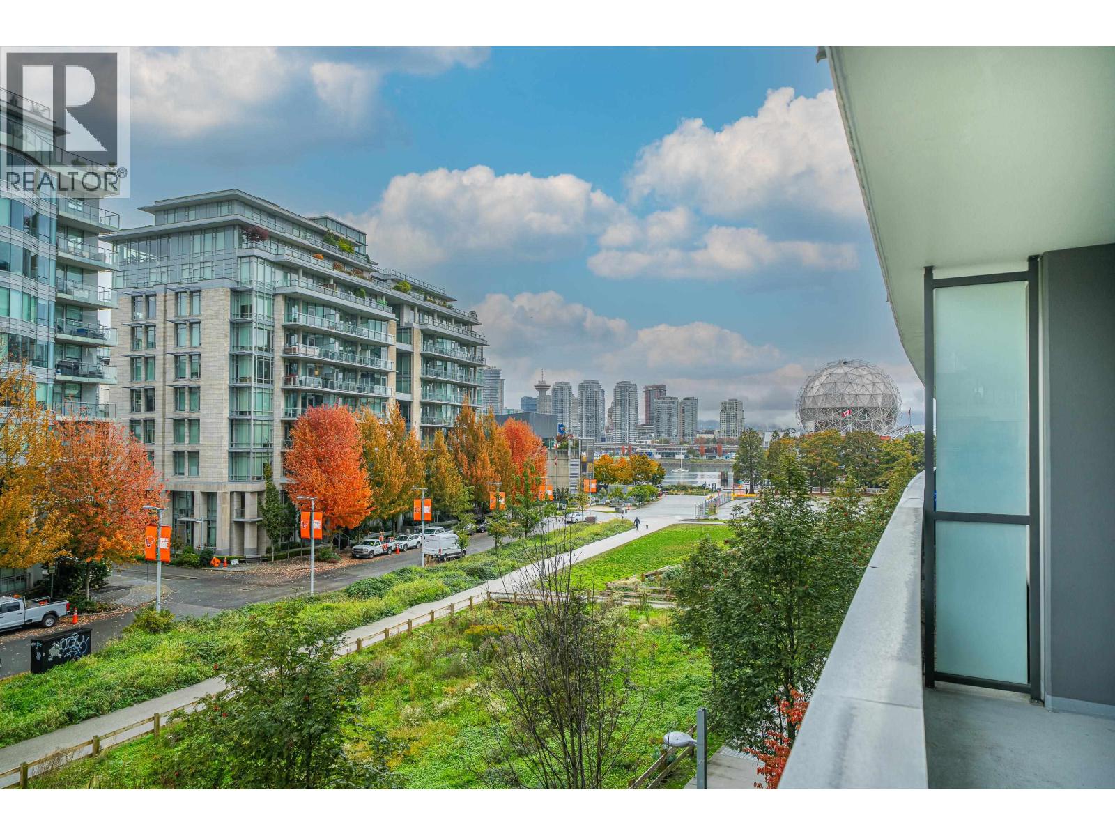 1688 Pullman Porter Street Unit 404, Vancouver, BC V6A 0H4