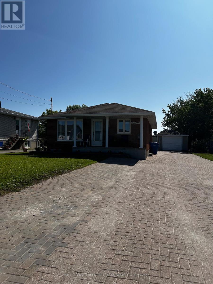 14 Brunelle Rd S, Kapuskasing, ON P5N 2T2