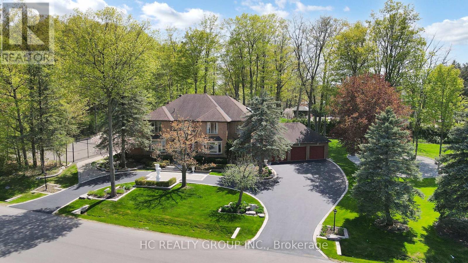 2 Glenridge Dr, Markham, ON L6C 1A1