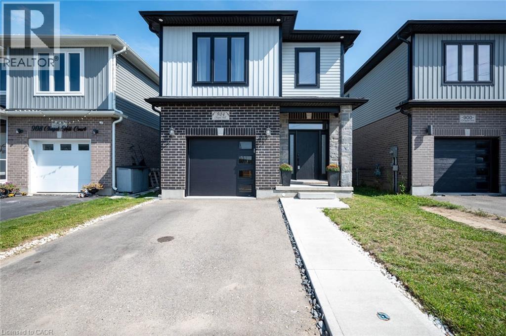 904 Chapel Hill Ct, Kitchener, ON N2R 0P4