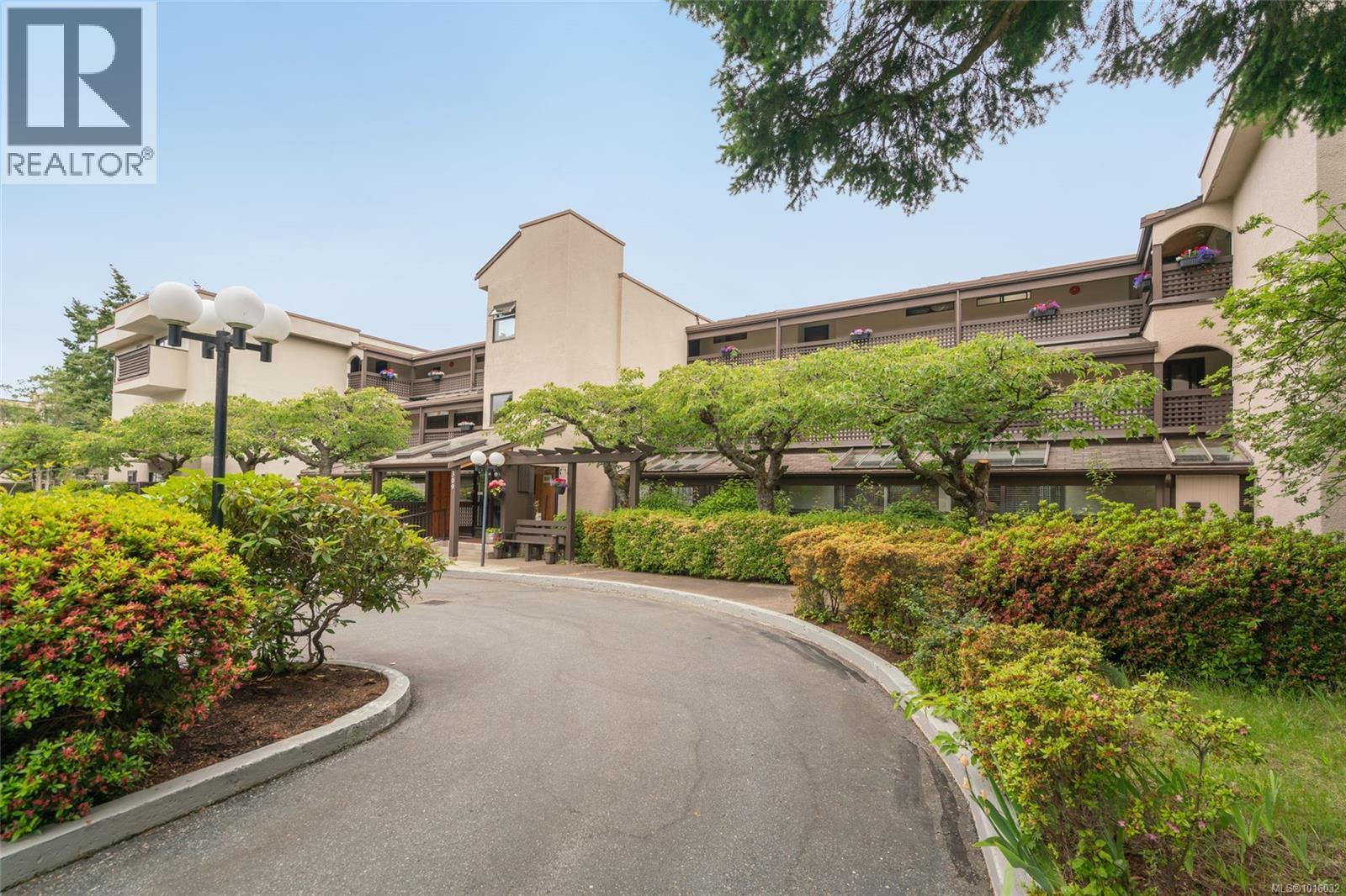 309 Morison Ave Unit 201 Ave, Parksville, BC V9P 1M6