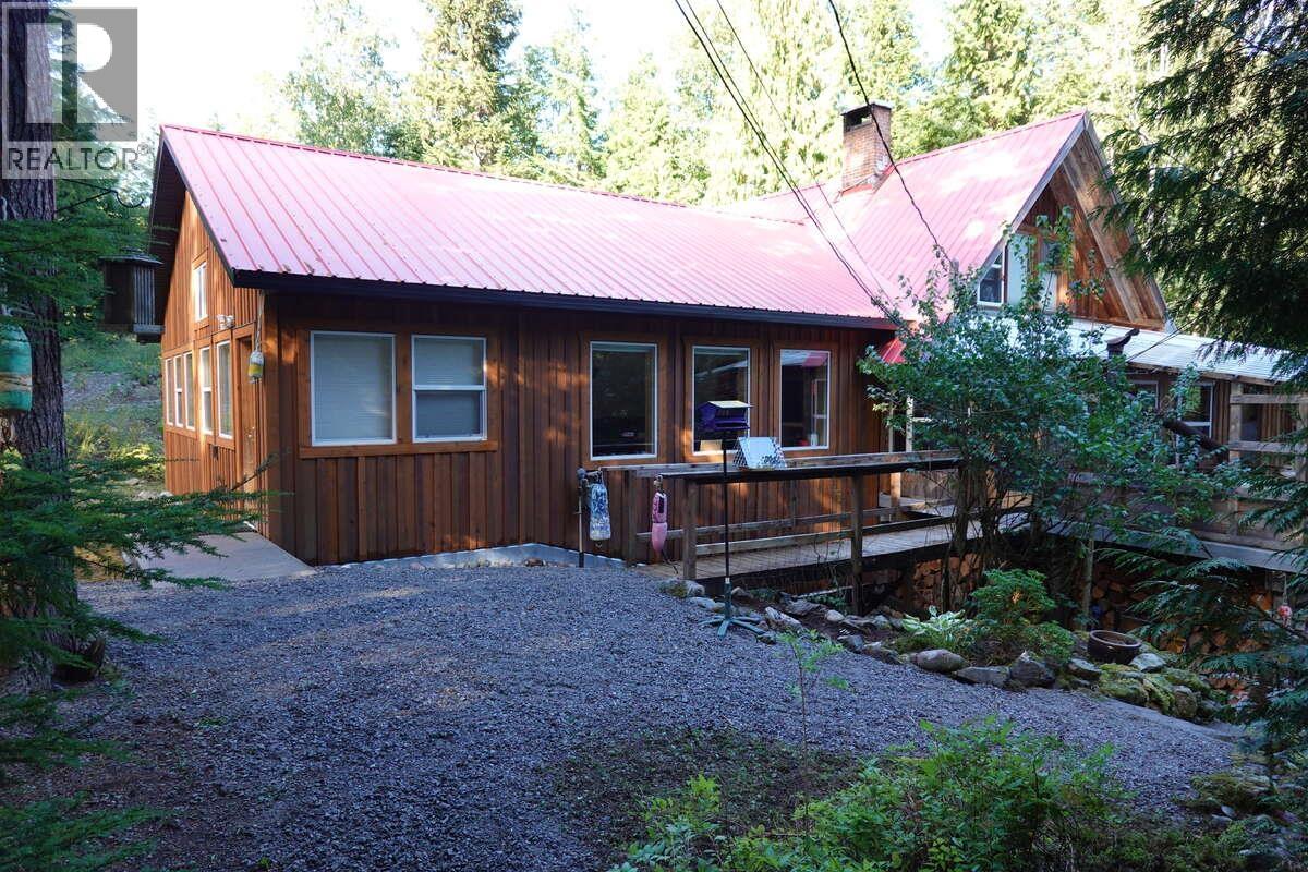 3490 Colsmith Ave, Terrace, BC V8G 4Z1