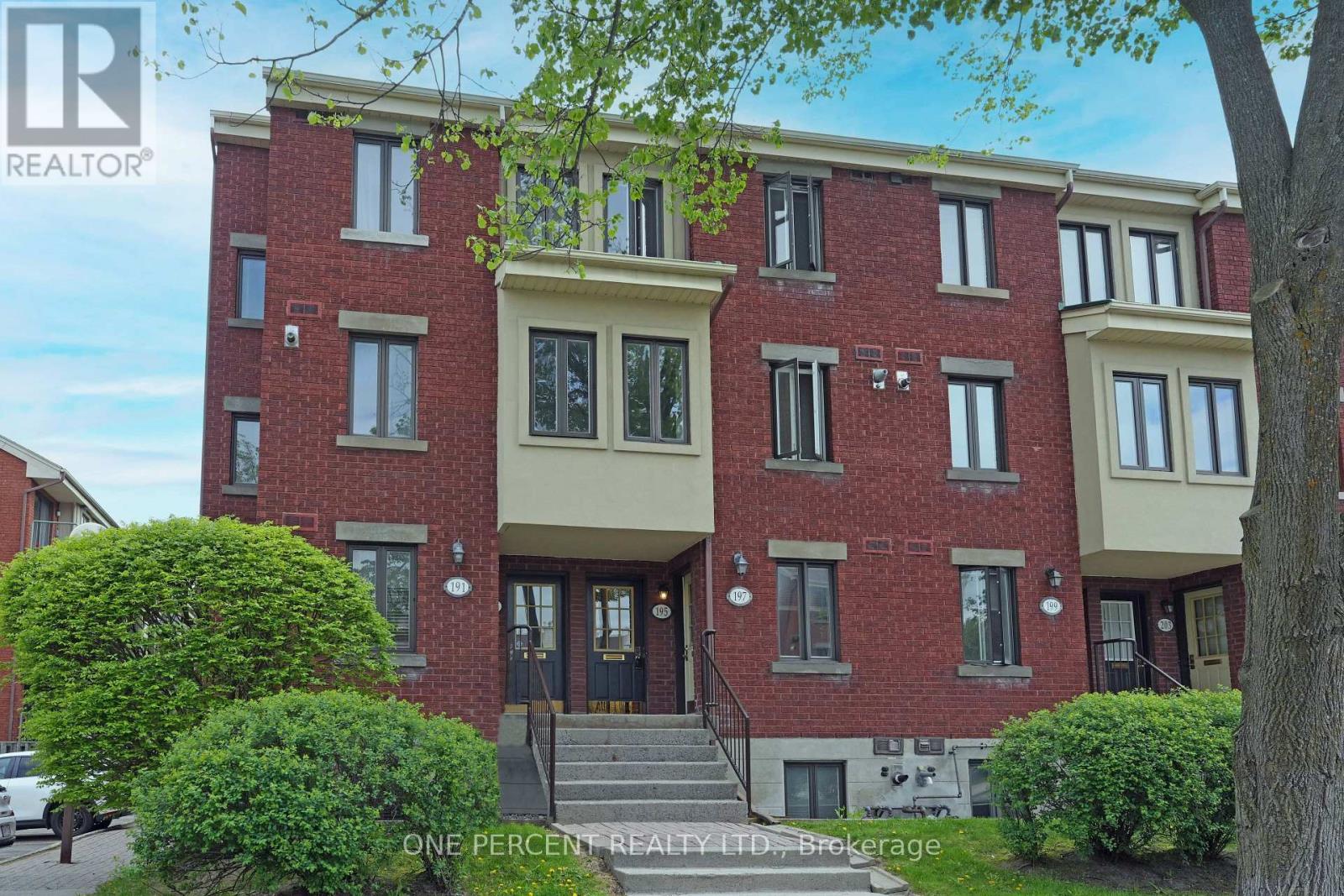 63 195 Alvin Rd, Ottawa, ON K1K 2T9