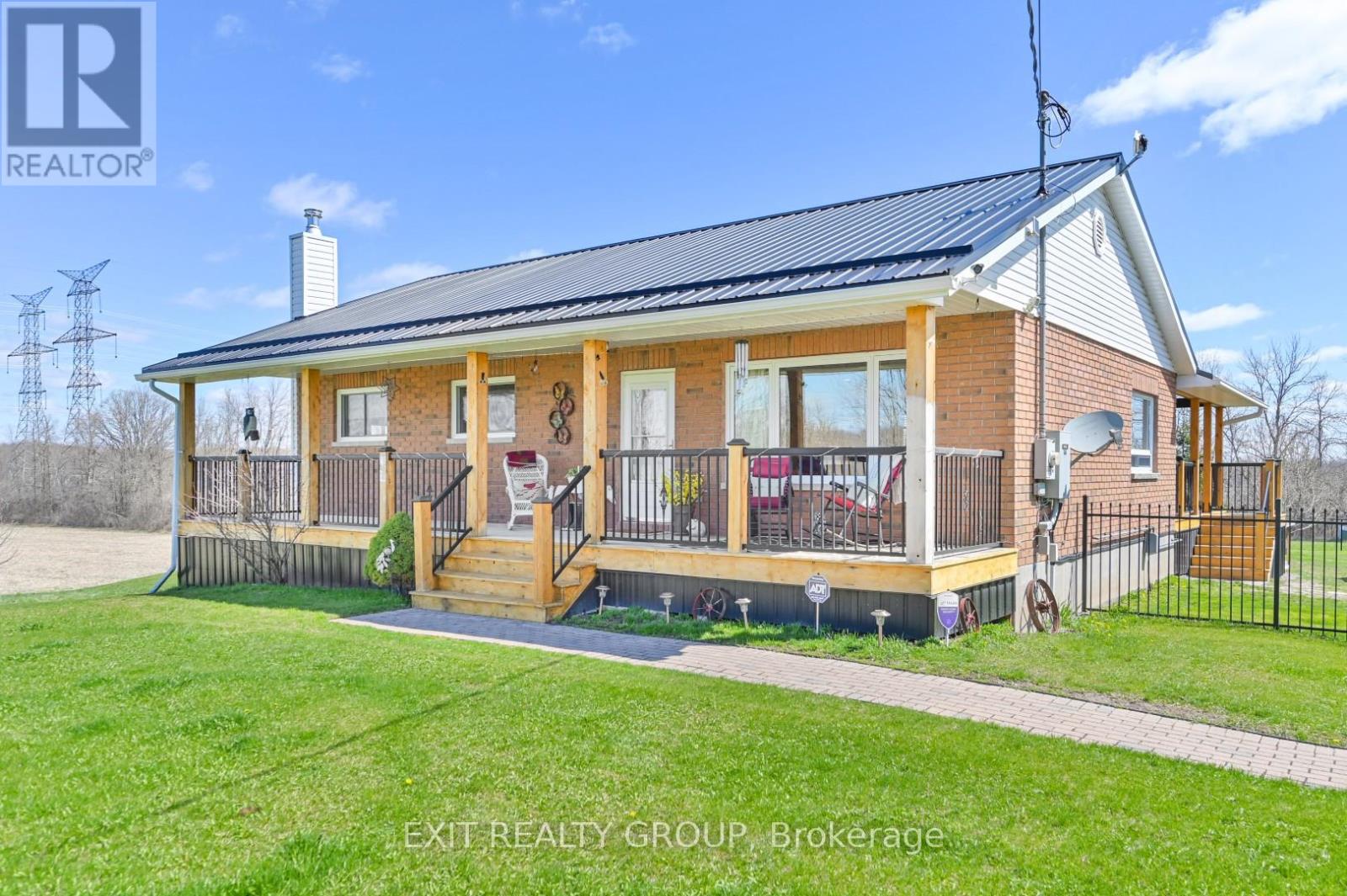 1690 Wallbridge Loyalist Rd, Quinte West, ON K8N 4Z5