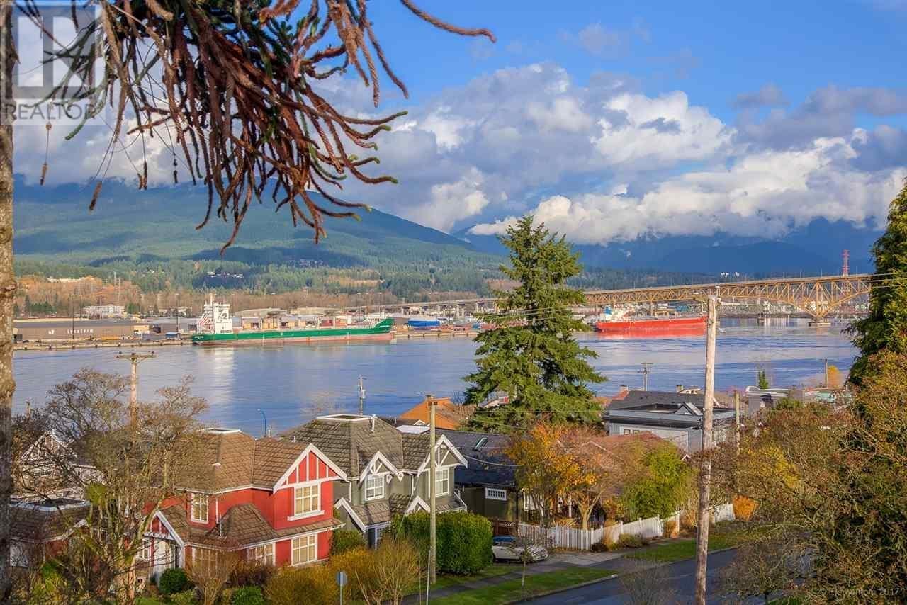 2798 Yale St, Vancouver, BC V5K 1C3