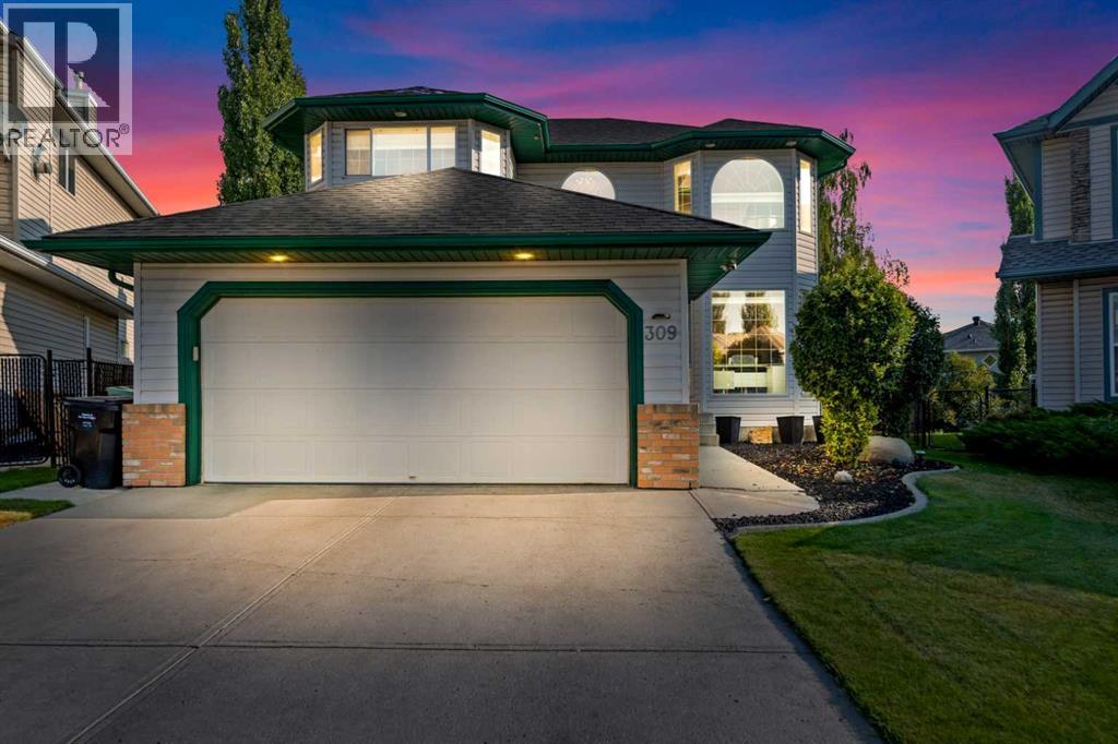 309 Douglas Ridge Pl SE, Calgary, AB T2Z 3A7
