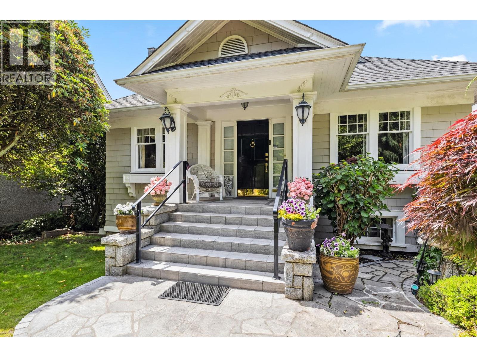 4349 Cypress St, Vancouver, BC V6J 3P9