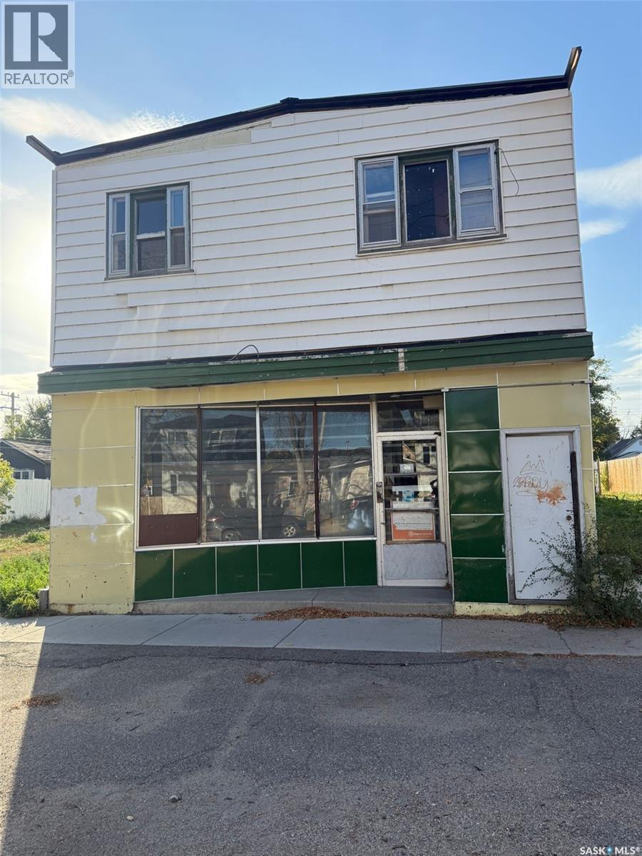 617 H Ave S, Saskatoon, SK S7M 1X1