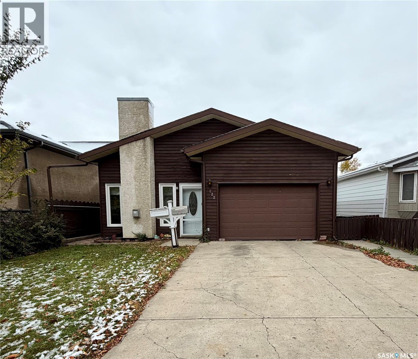 222 Angus St, Regina, SK S4R 3K9
