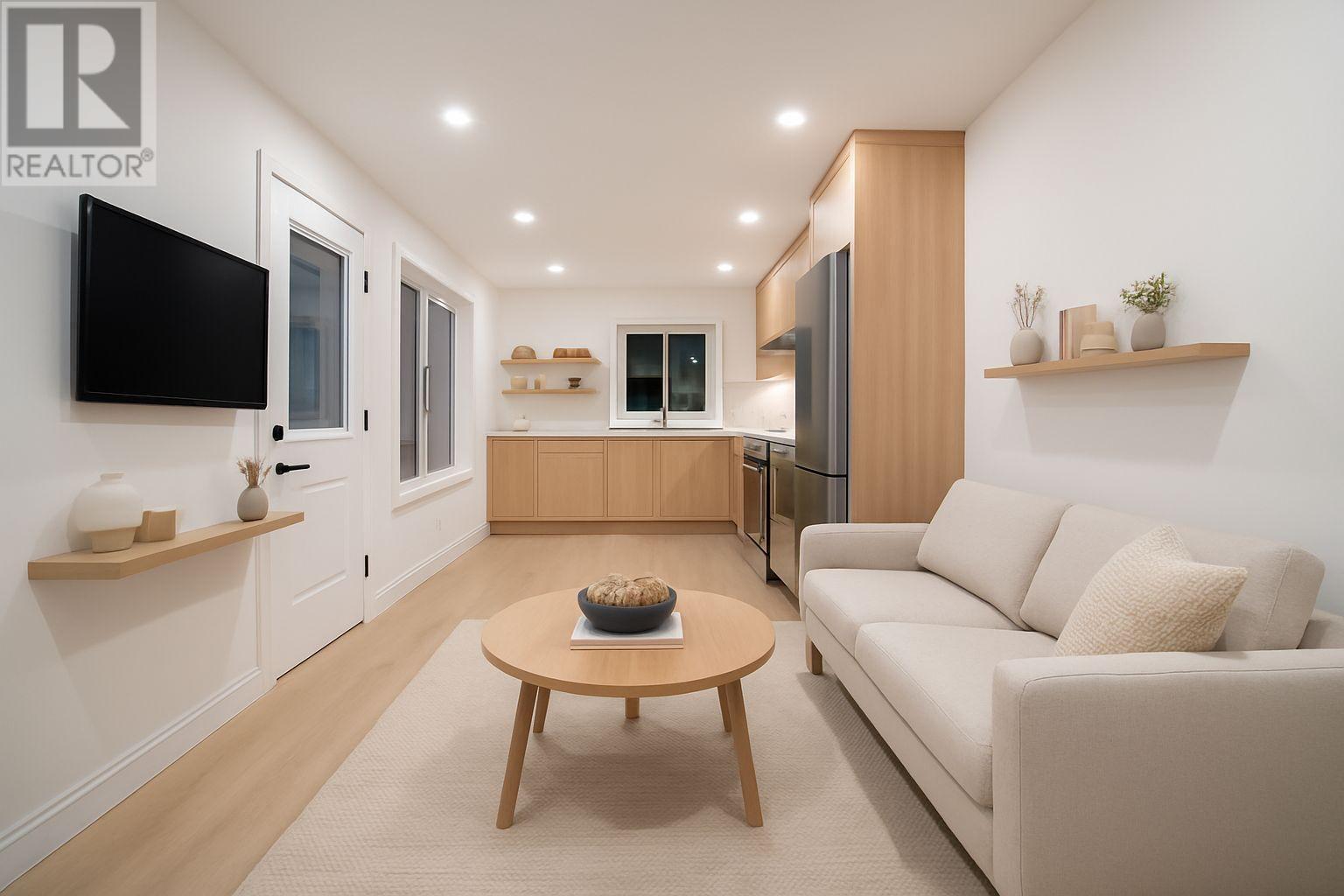 4064 Pender Street #l1, Burnaby, BC V5C 2L8