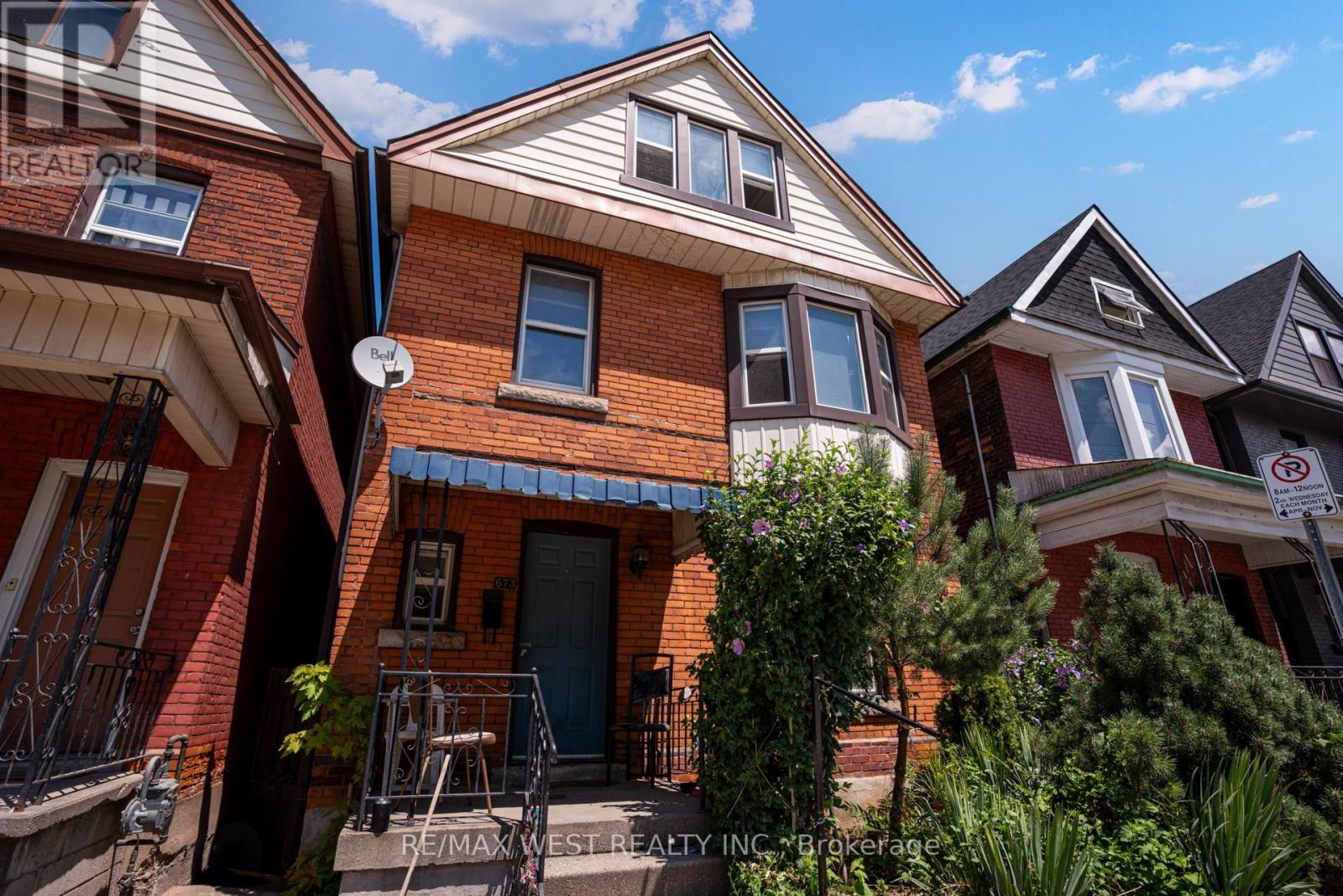 673 Wilson St, Hamilton, ON L8L 1V4