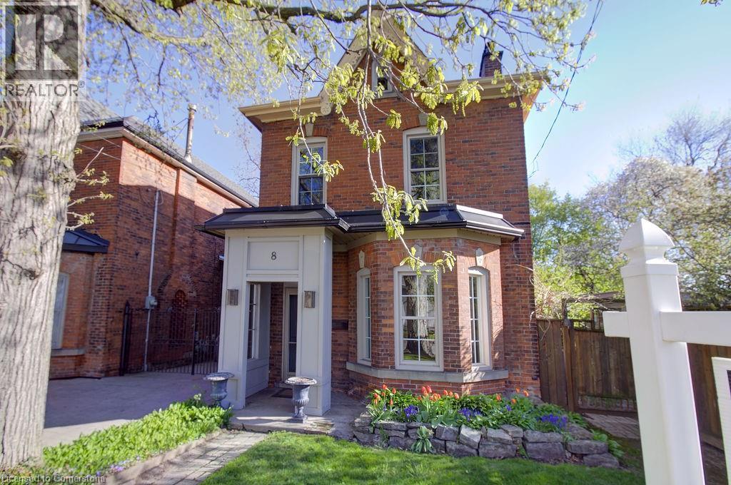 8 Duff St, Hamilton, ON L9C 1A7