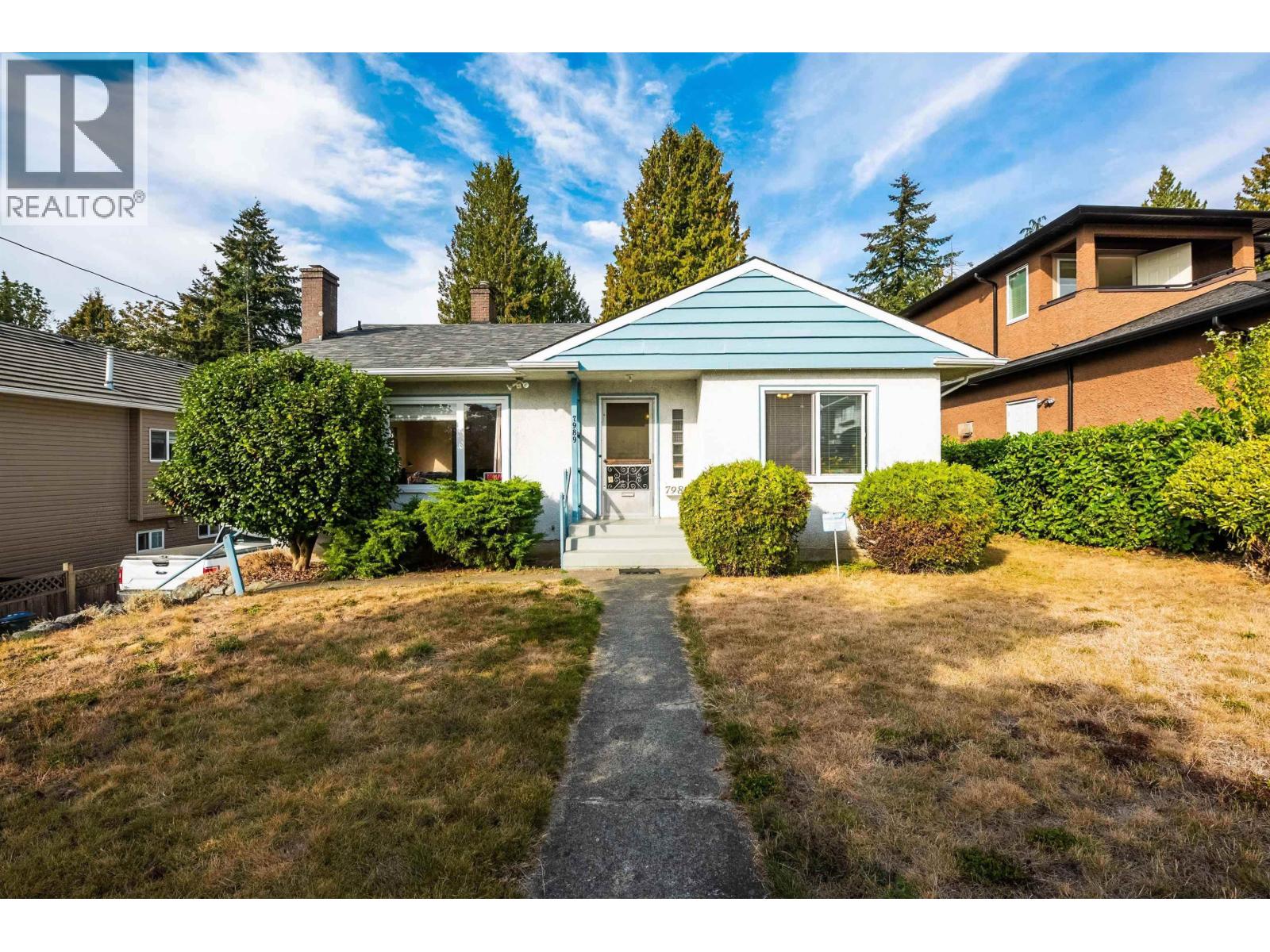 7989 Mcgregor Ave, Burnaby, BC V5J 4H4
