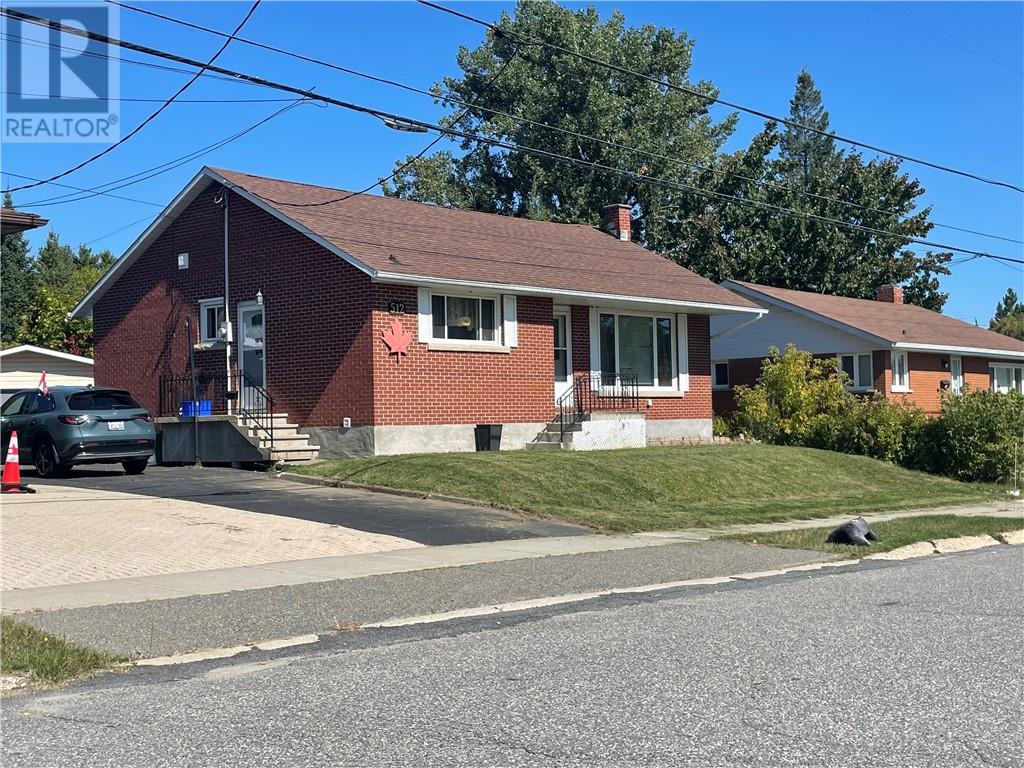 512 Mckim St, Sudbury, ON P3C 2L6