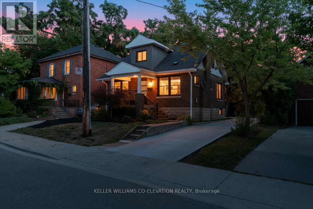 493 Crosby Ave, Burlington, ON L7R 2R6