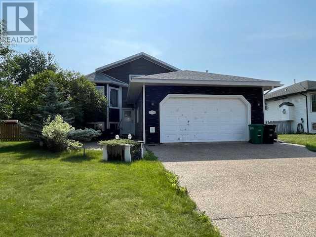 106 Street Unit 10709, High Level, AB T0H 1Z0