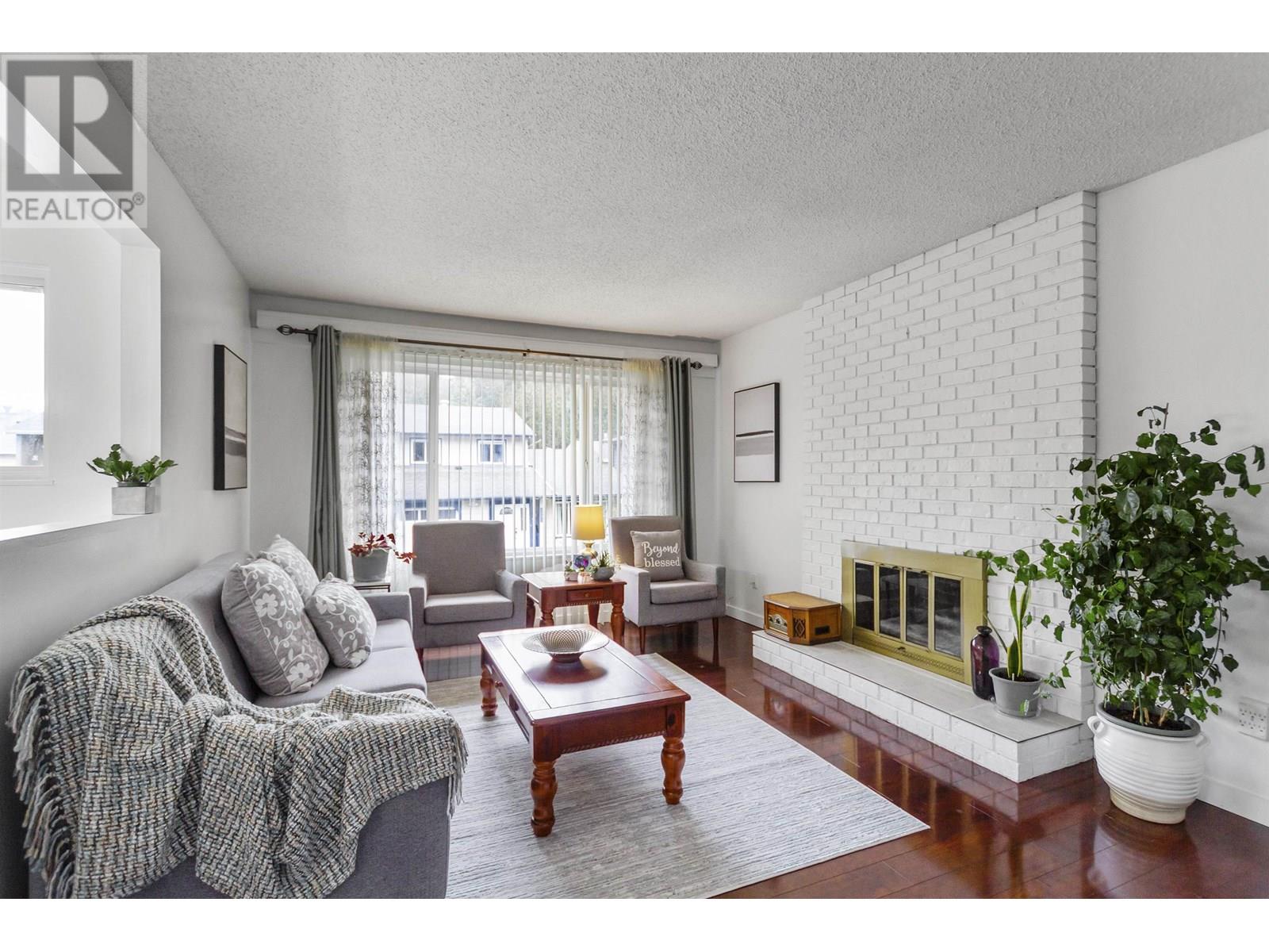 1892 Bluff Way, Coquitlam, BC V3E 1J2