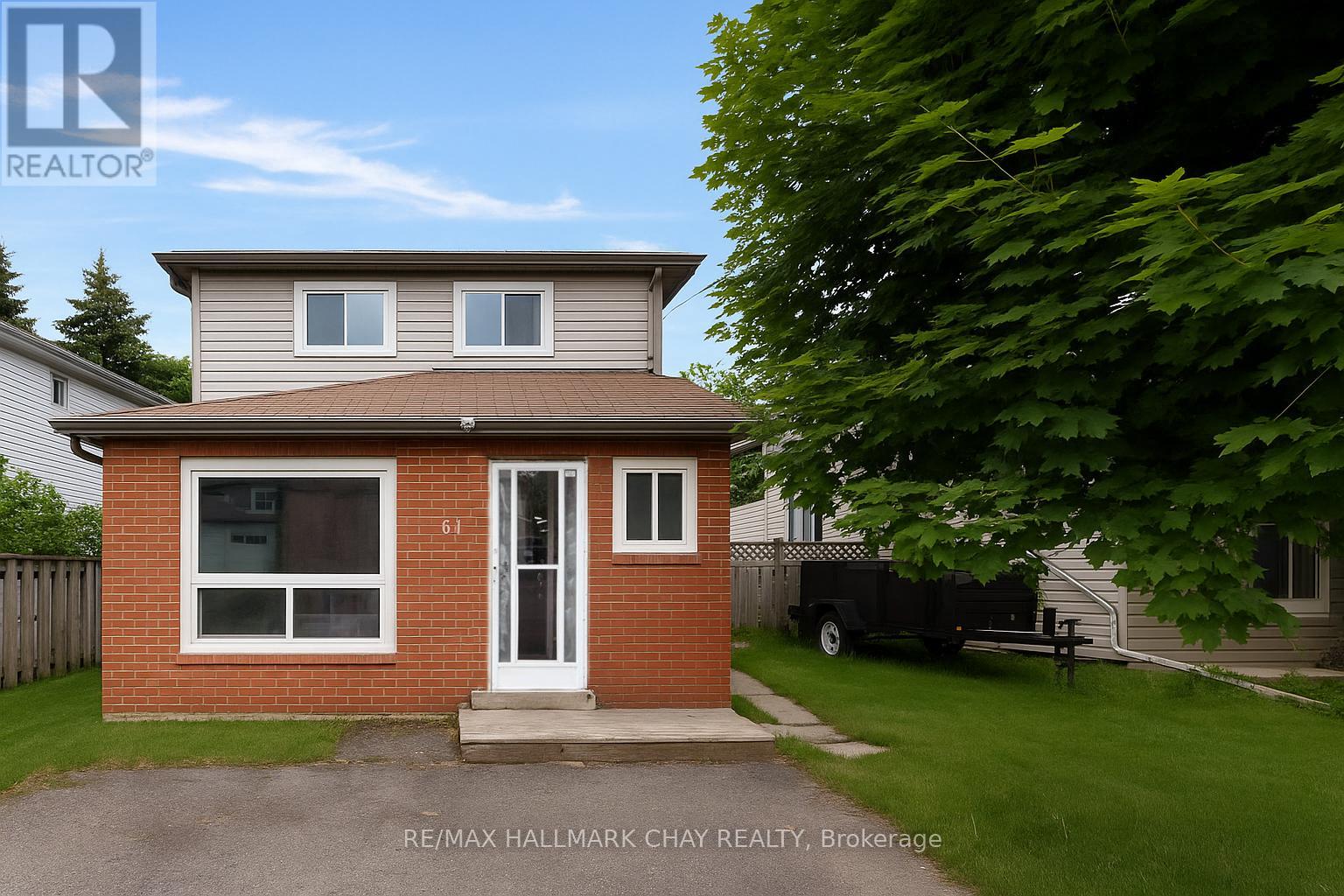 61 Corbett Dr, Barrie, ON L4M 5V6