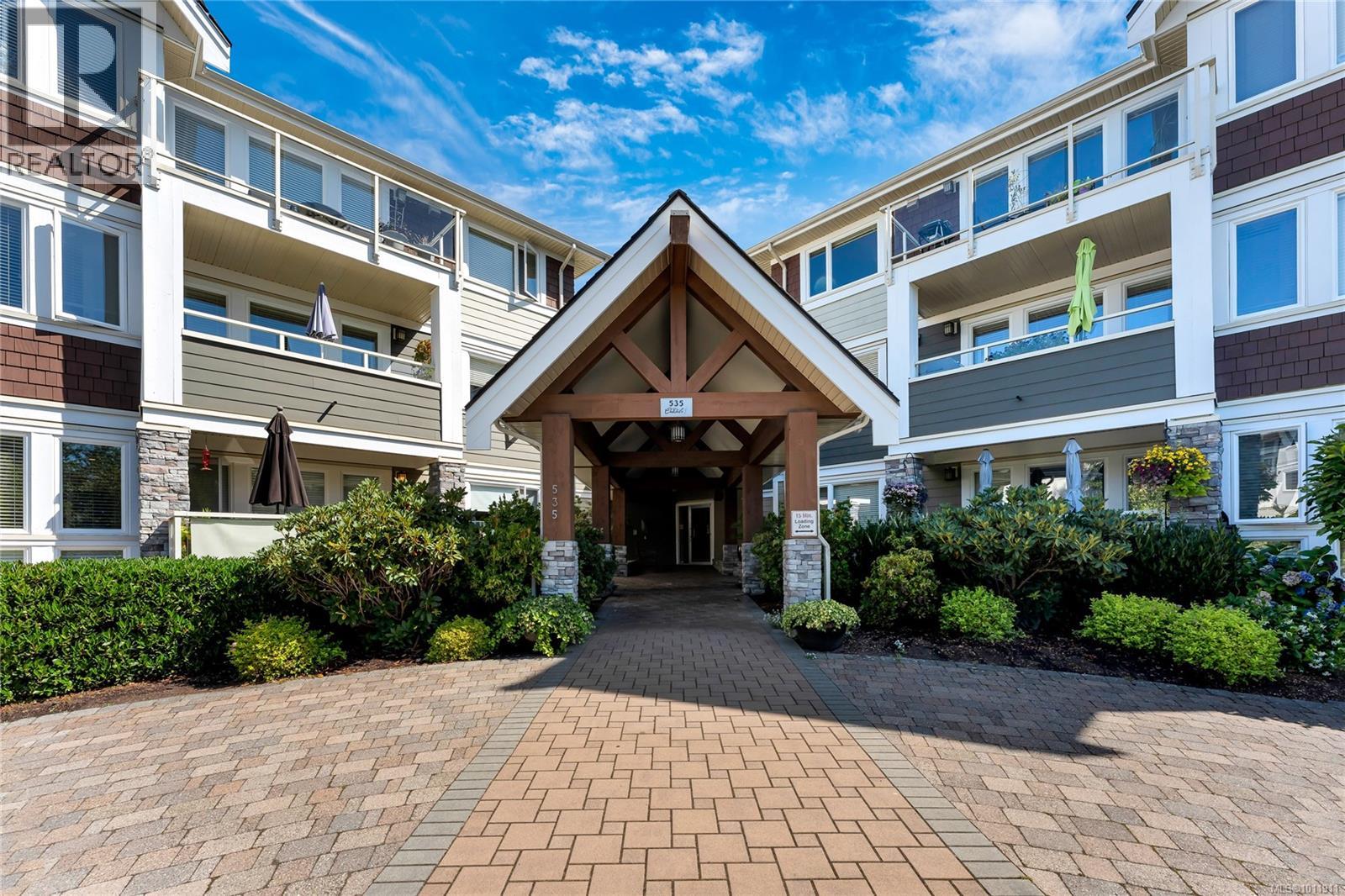 535 Heatherdale Lane Unit 307, Saanich, BC V8Z 0A4