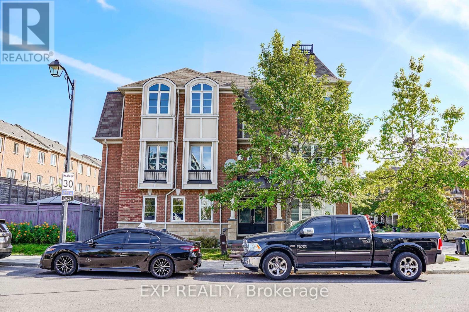 60 Deans Dr E, Toronto, ON M1L 0C1