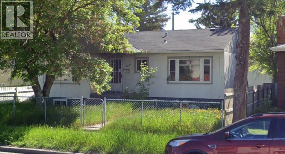 3520 Centre St NE, Calgary, AB T2E 2Y1