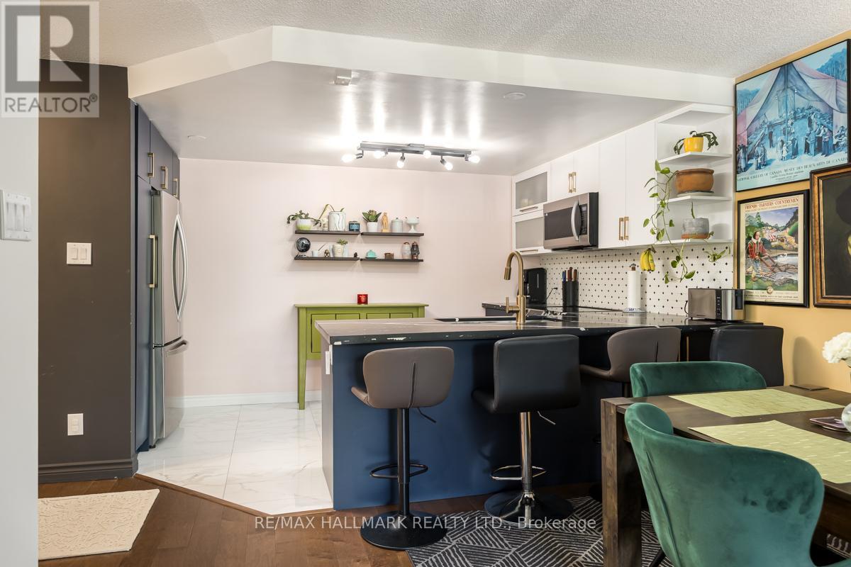 207 1101 Steeles Ave W, Toronto, ON M2R 3W5