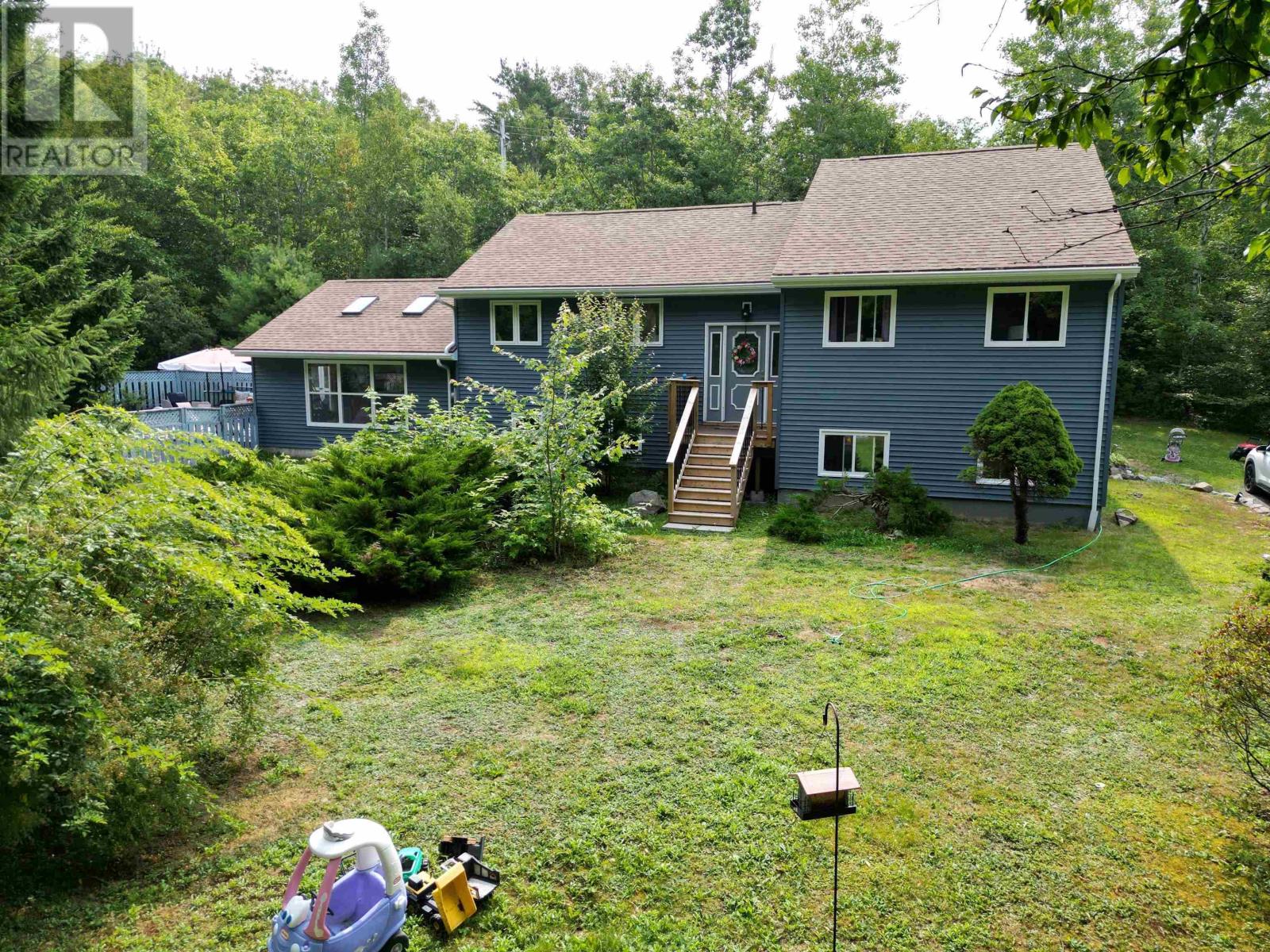 49 Flat Lake Dr, Stillwater, NS B3Z 1G3
