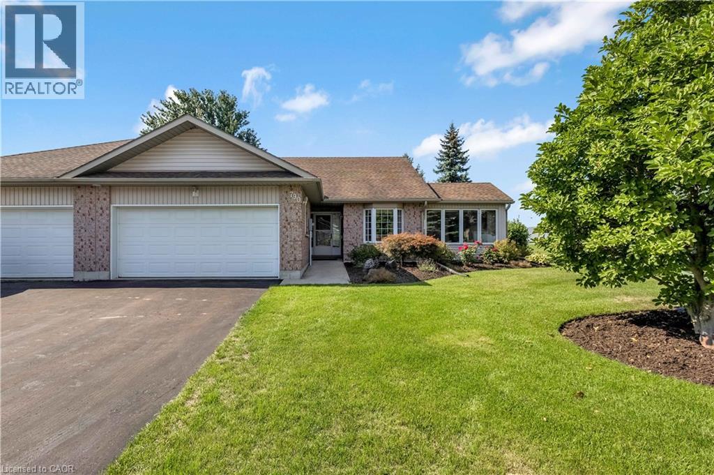 790 Lavery St, North Perth, ON N4W 3T4