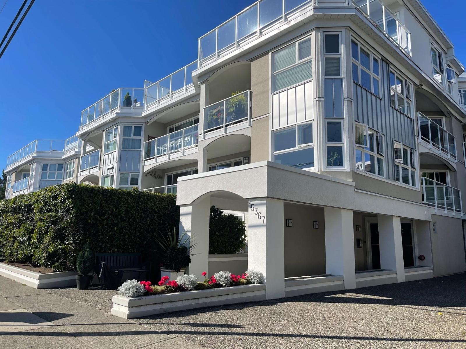 15367 Buena Vista Avenue Unit 305, White Rock, BC V4B 1Y7