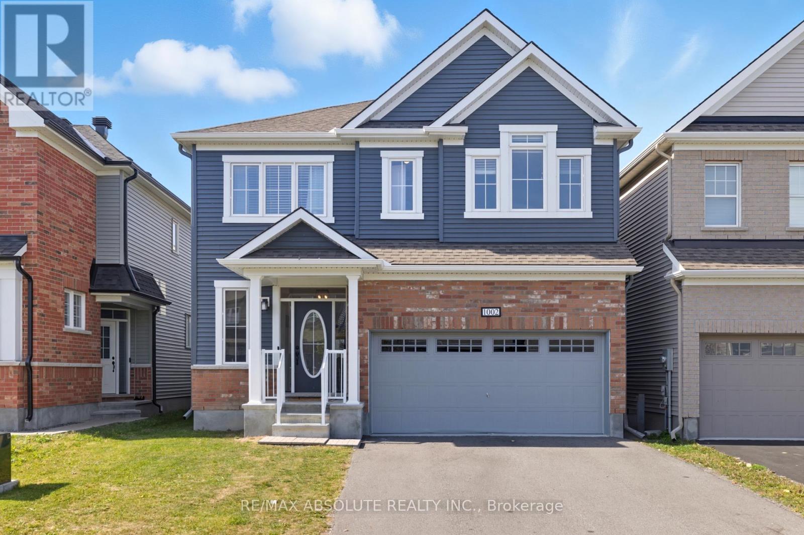 1002 Cottontail Walk, Ottawa, ON K1G 3H1