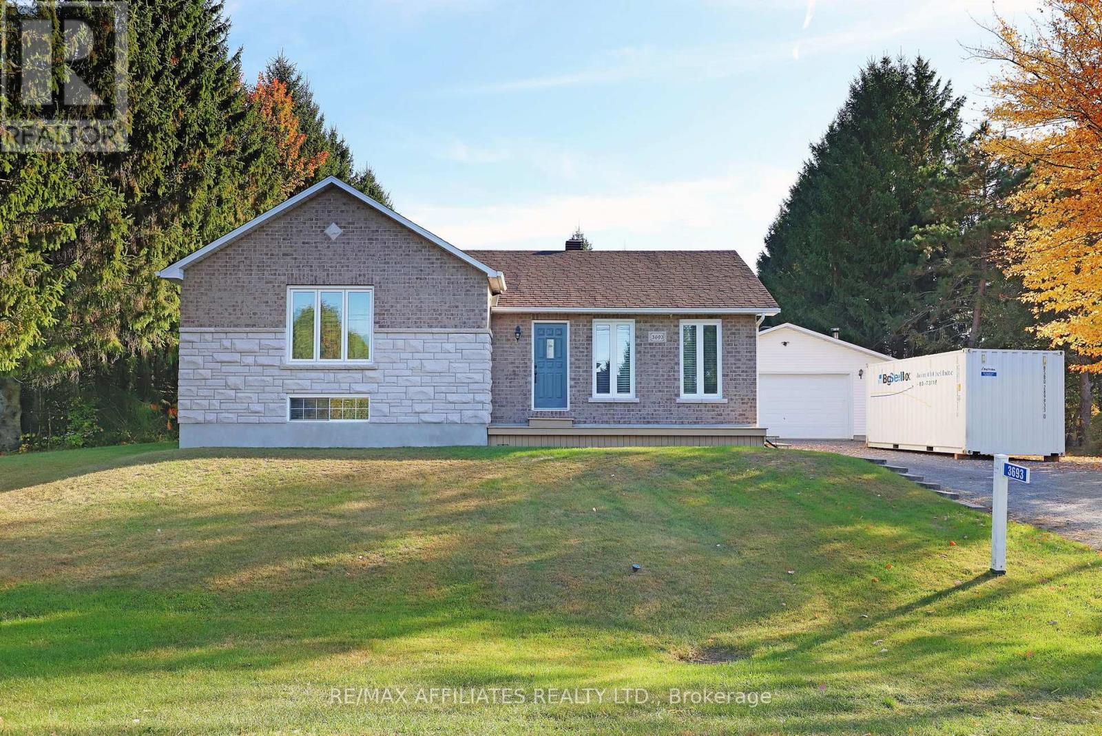 3693 Marcil Rd, Clarence-Rockland, ON K0A 1E0