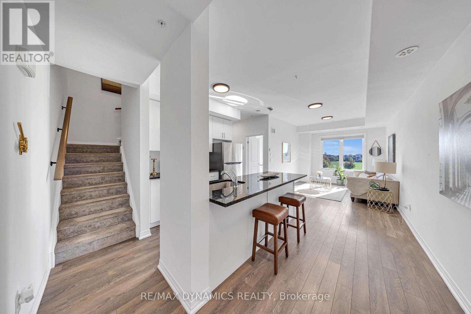 602 2635 William Jackson Dr, Pickering Duffin Heights, ON L1X 0L6