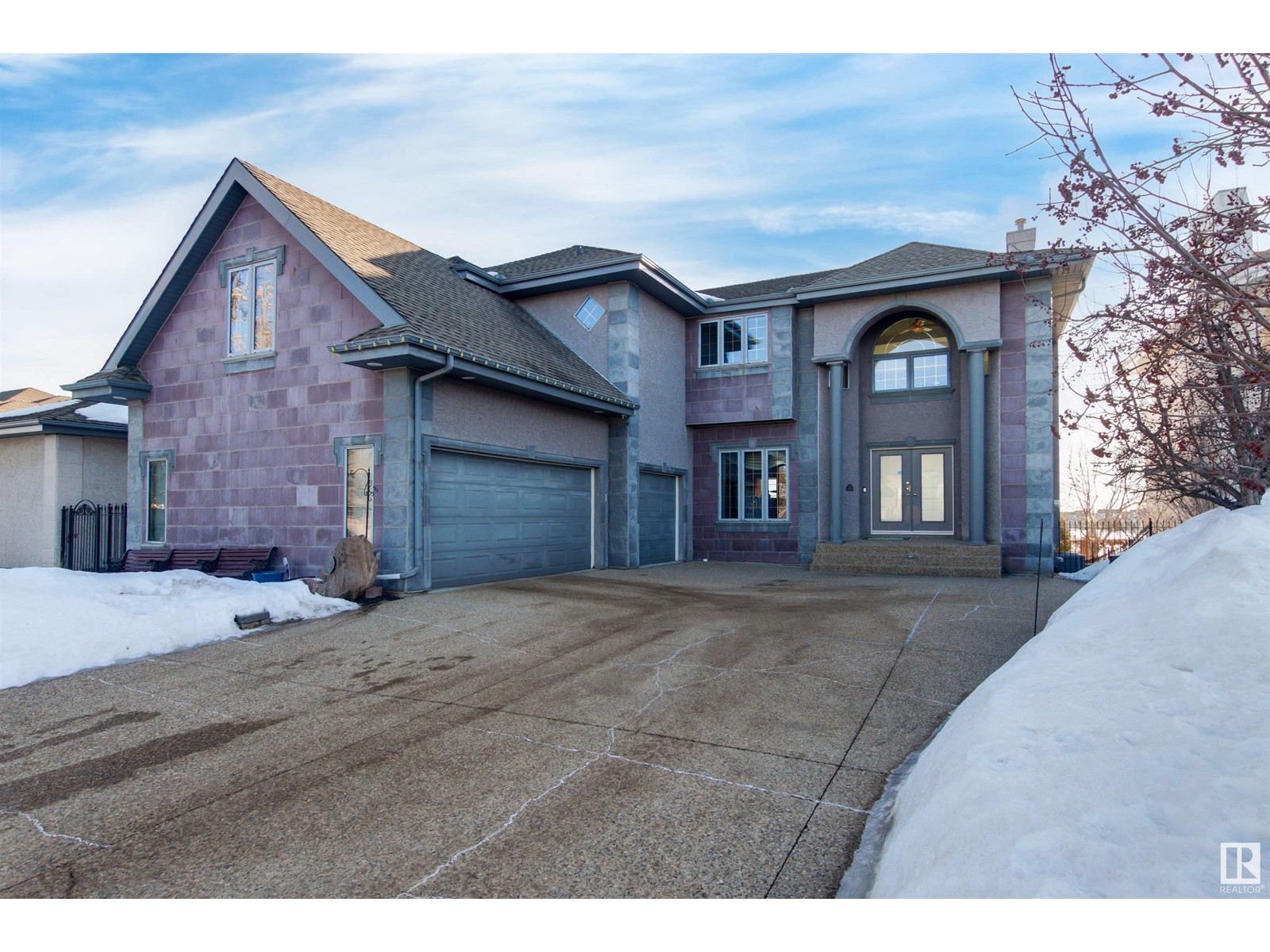 1061 Tory Rd NW, Edmonton, AB T6R 3A5