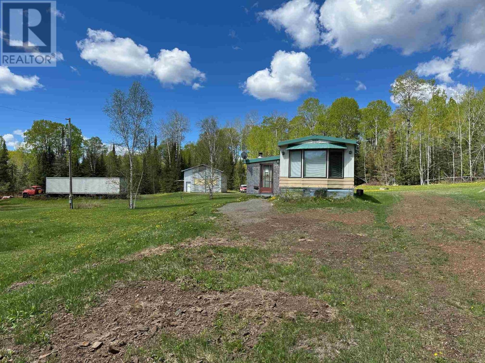 209 Delints Rd, Nolalu, ON P0T 2K0